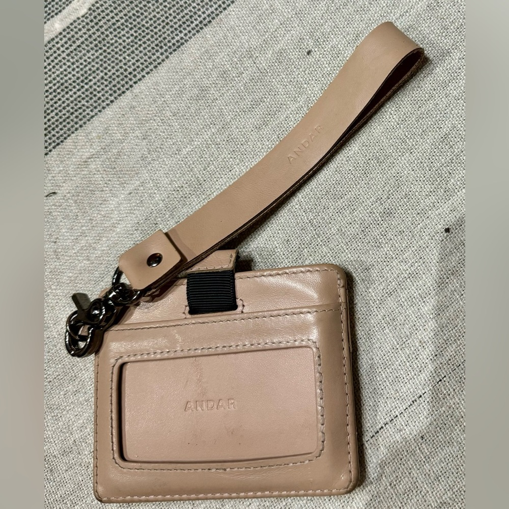 ANDAR wristlet wallet